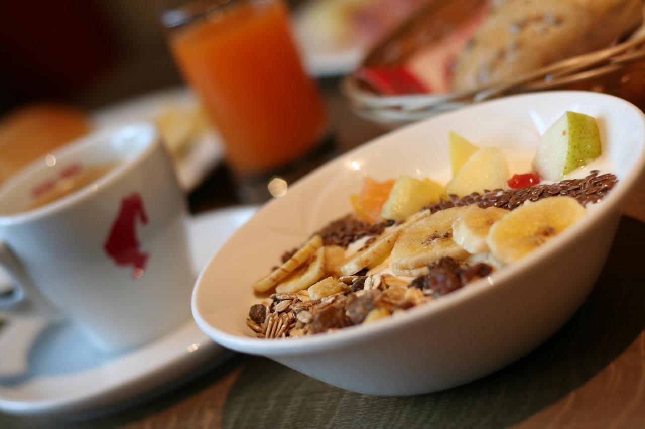 Hotel-Restaurant Stefanihof ฟุชเชิล อัม ซี ภายนอก รูปภาพ